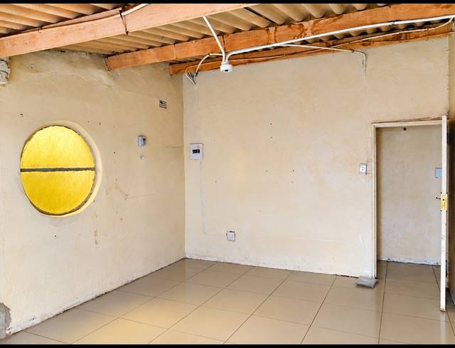 2 BEDROOM HOUSE FOR SALE IN SEBOKENG ZONE 12
